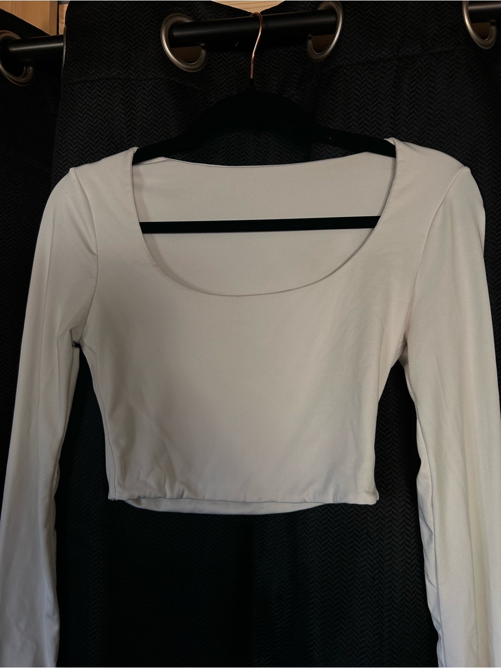 Shein White Long Sleeve Cropped Top
